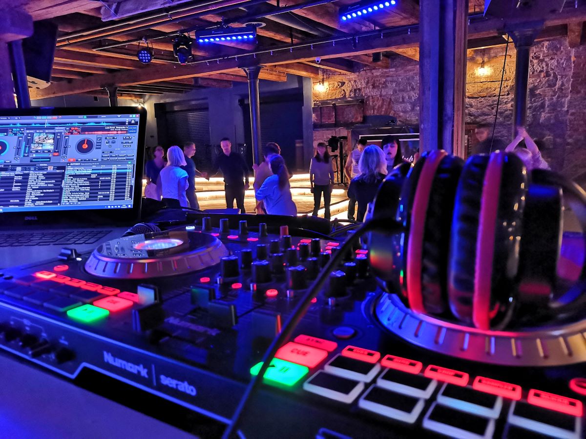 Party & oslavy